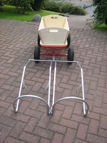 Holzbollerwagen mit Doppelzugbügel